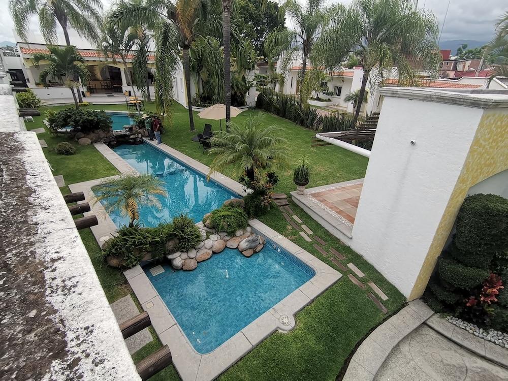 Hotel Canarios Cuernavaca Exterior photo