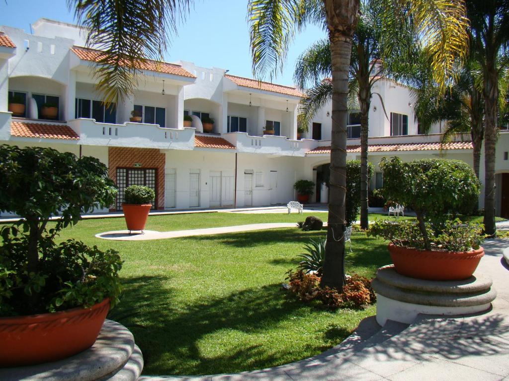 Hotel Canarios Cuernavaca Exterior photo