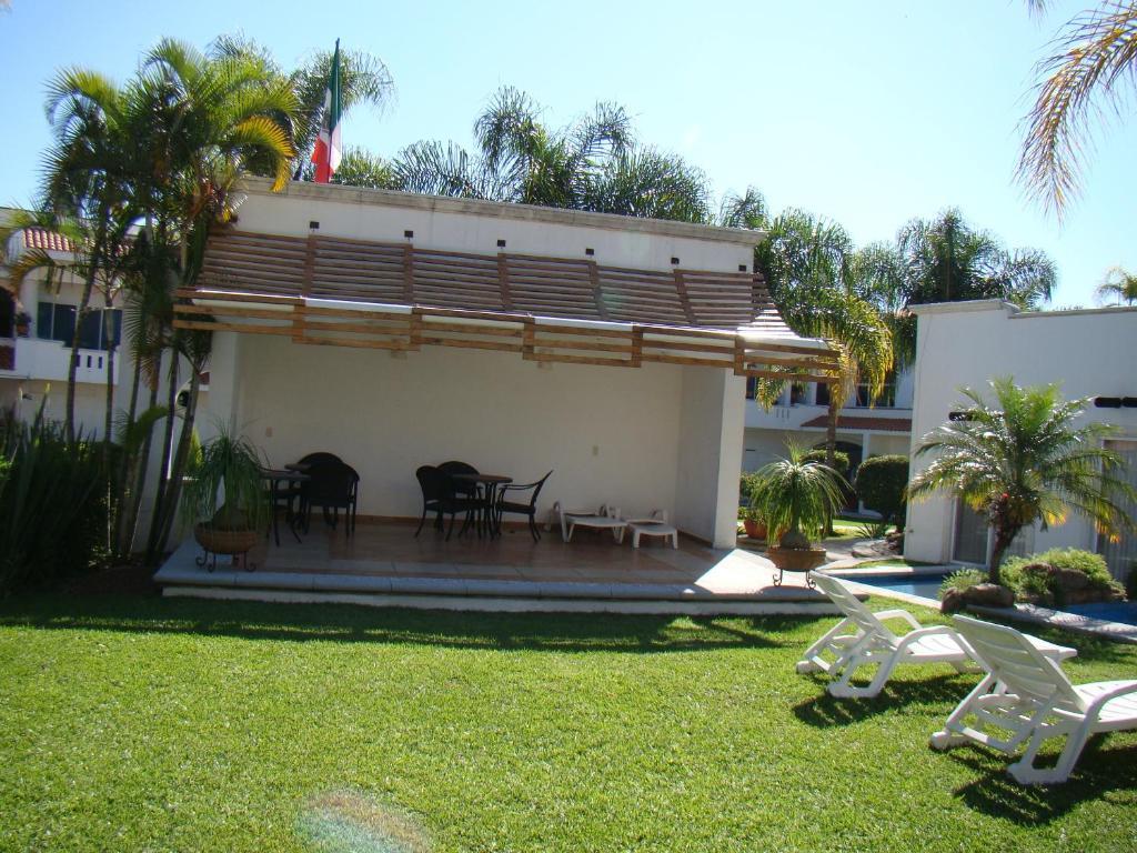 Hotel Canarios Cuernavaca Exterior photo
