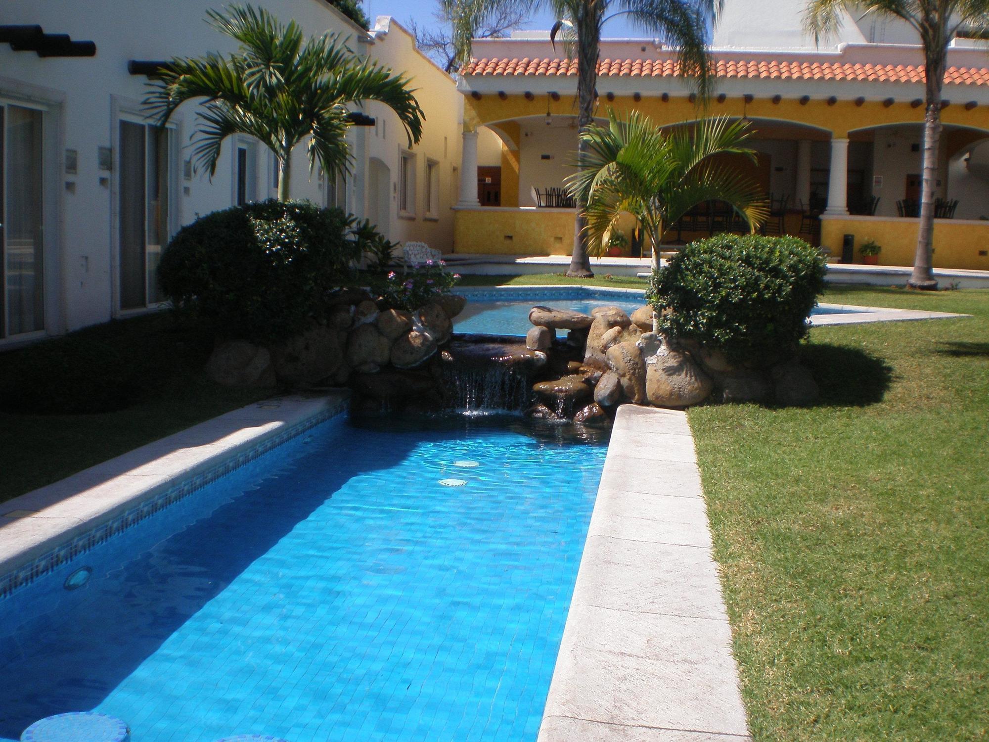 Hotel Canarios Cuernavaca Exterior photo