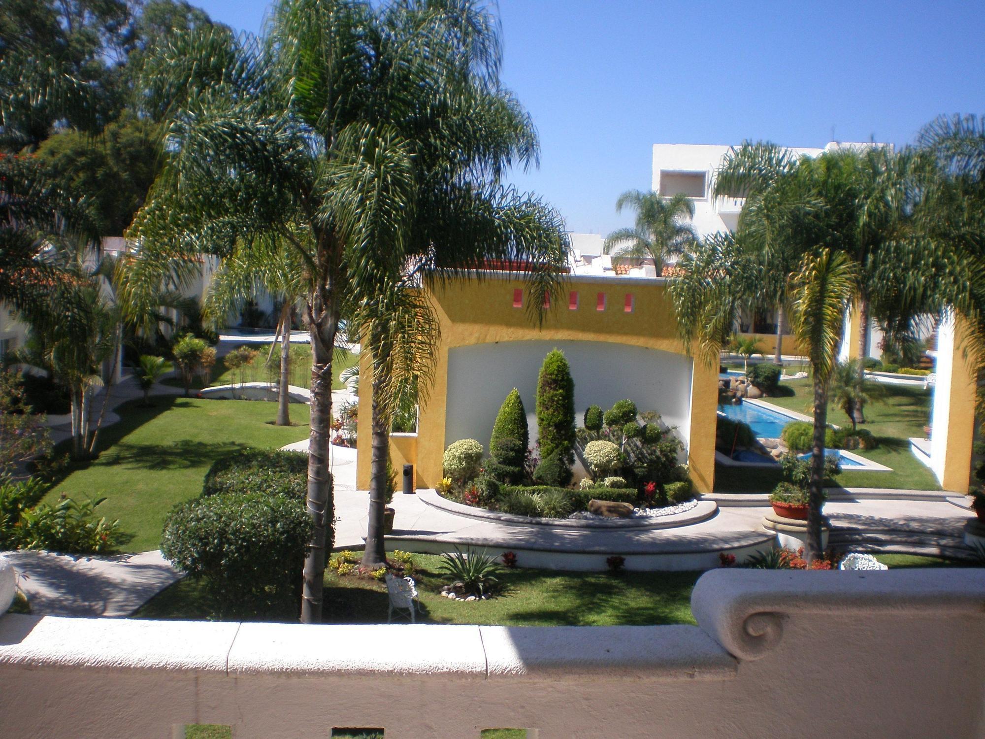 Hotel Canarios Cuernavaca Exterior photo