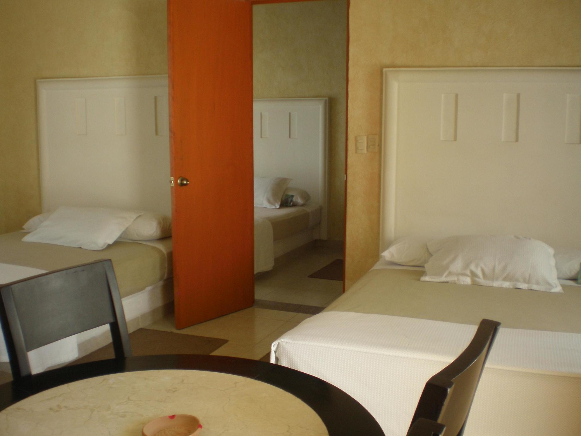 Hotel Canarios Cuernavaca Exterior photo