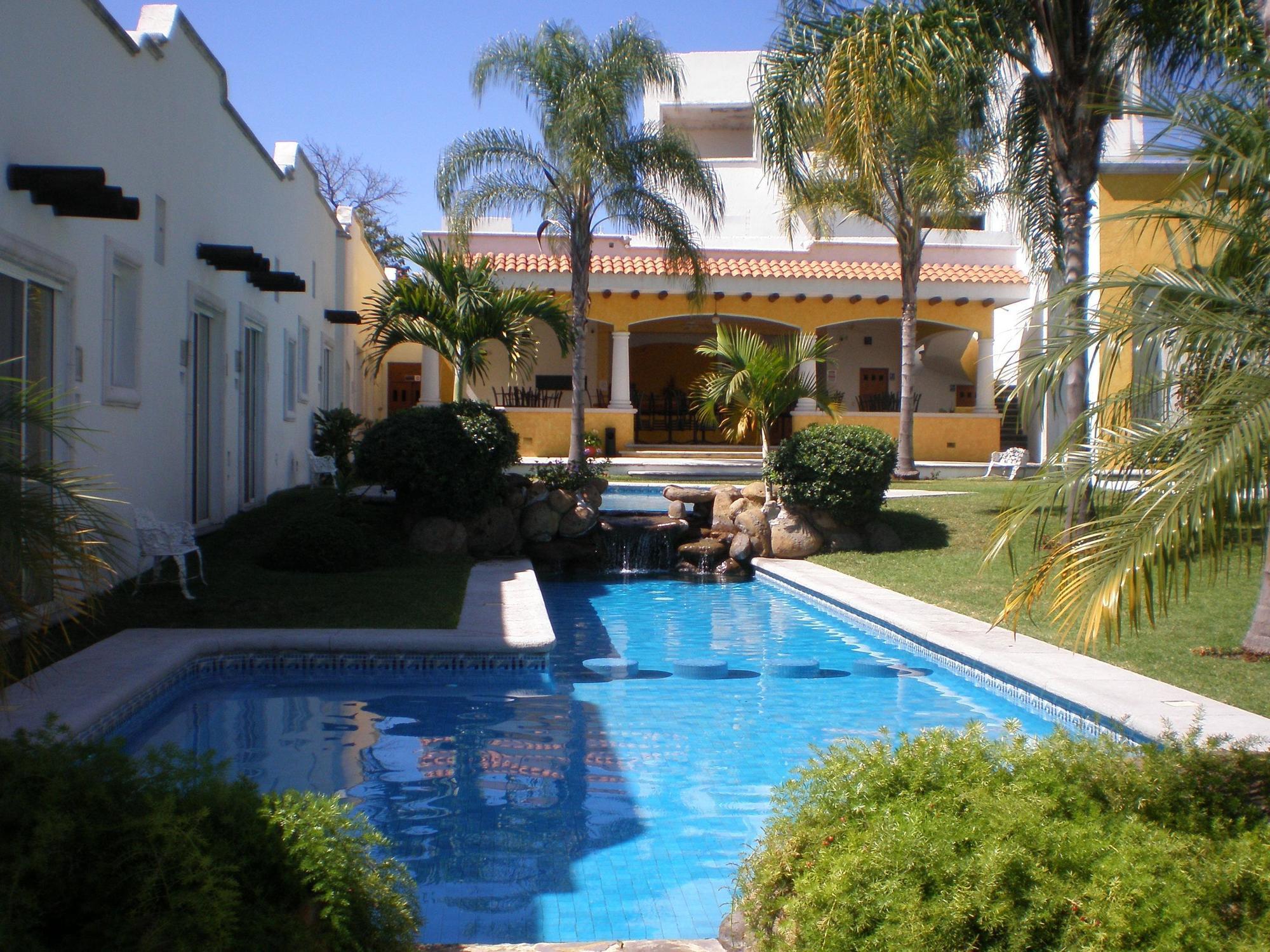 Hotel Canarios Cuernavaca Exterior photo