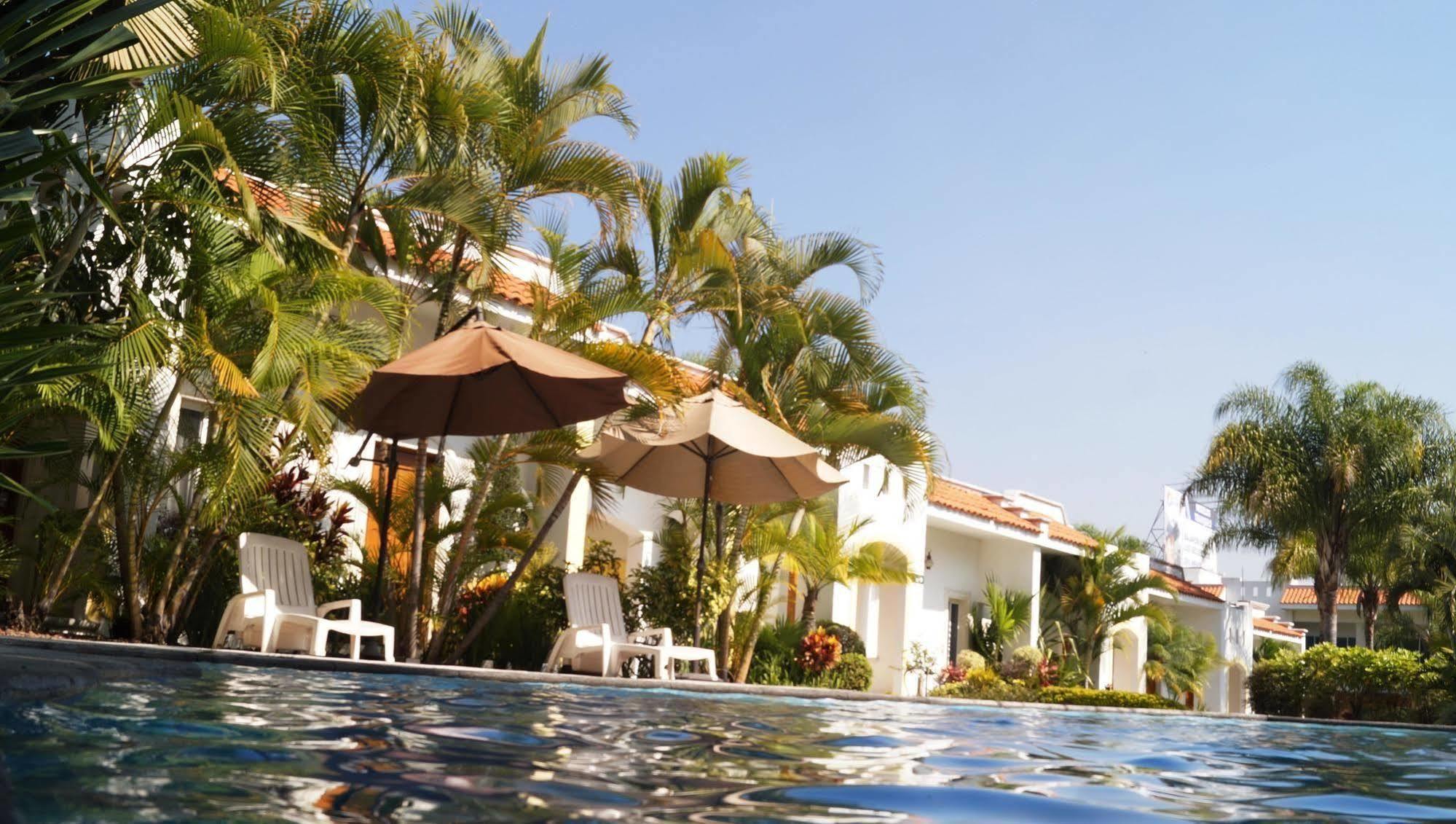 Hotel Canarios Cuernavaca Exterior photo